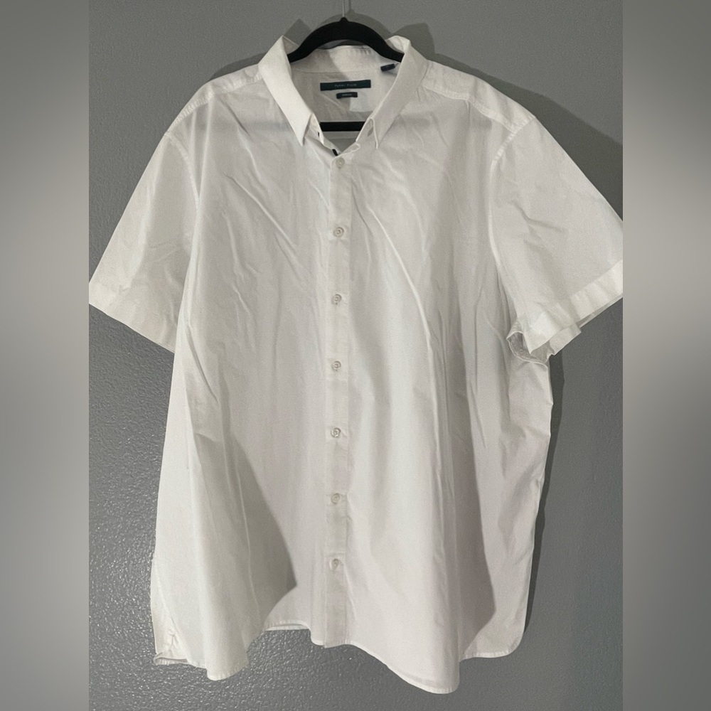 Perry Ellis-Size 3X- short sleeve white button up-stretch
